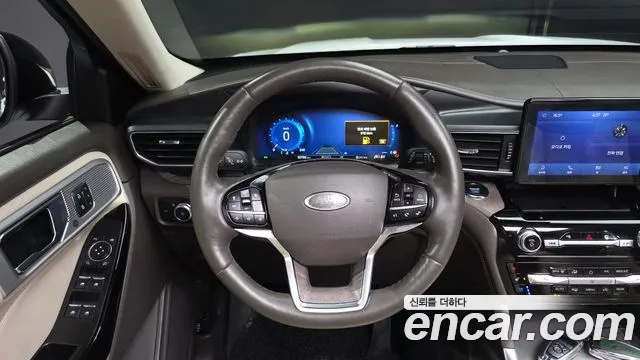 Ford Explorer Explorer 6 поколение 3.0 Platinum 4WD — Фото автомобиля 13
