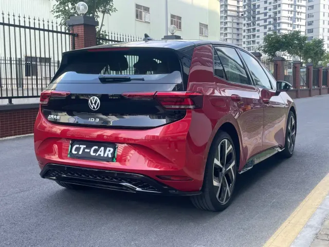 Volkswagen ID.3 — Фото автомобиля 4