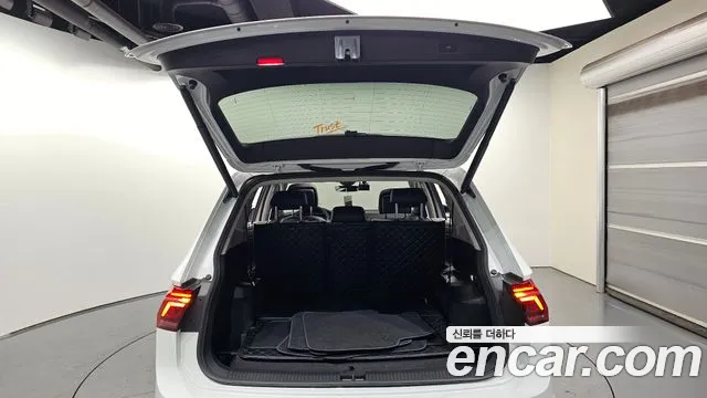 Volkswagen Tiguan — Фото автомобиля 26