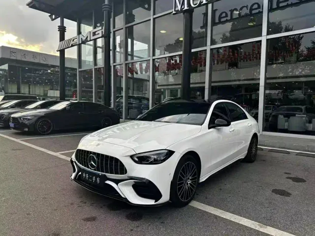 Mercedes-Benz C-Class — Фото автомобиля 4