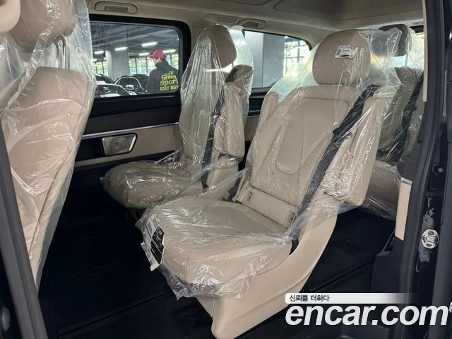 Mercedes-Benz V-Class — Фото автомобиля 11