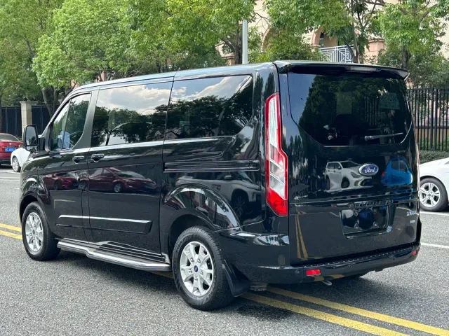 Ford Tourneo — Фото автомобиля 6
