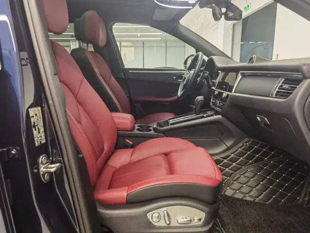 Porsche Macan — Фото автомобиля 8
