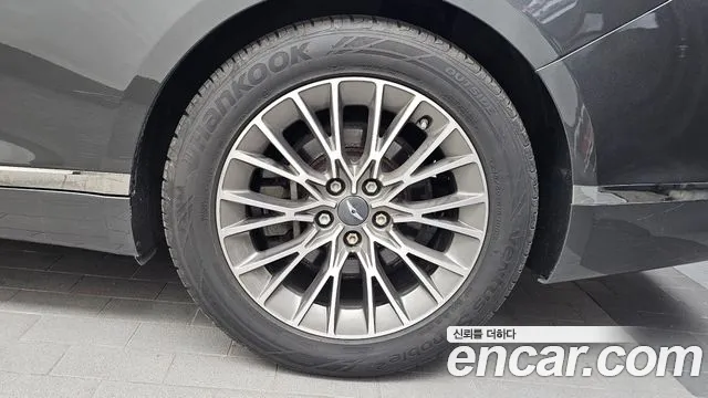 Genesis G80 Бензин 2.5 турбо AWD — Фото автомобиля 18