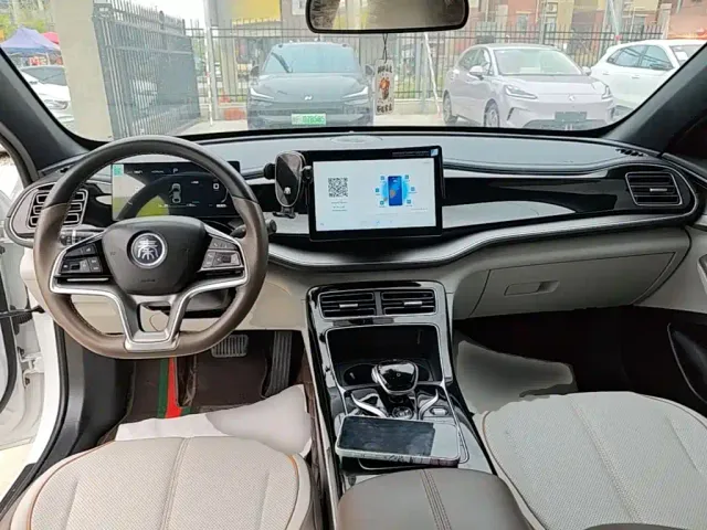 BYD Qin PLUS — Фото автомобиля 9