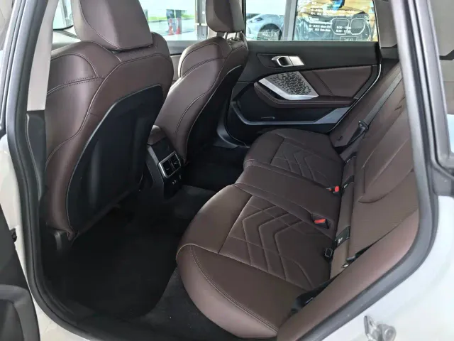 BMW 2 Series — Фото автомобиля 11