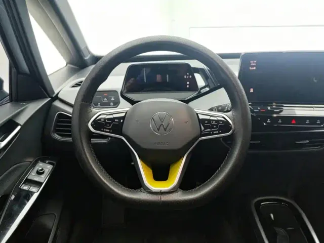 Volkswagen ID.3 — Фото автомобиля 15