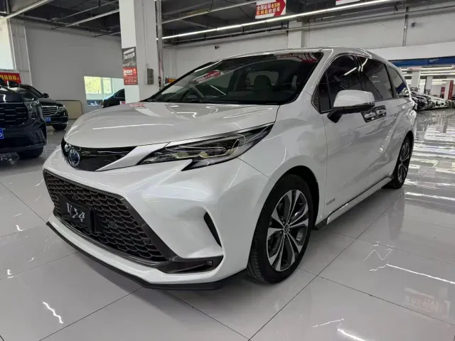 Фотография автомобиля — Toyota Granvia
