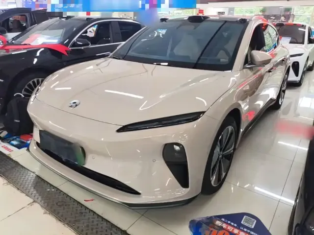 Фотография автомобиля — Nio ET5 Touring