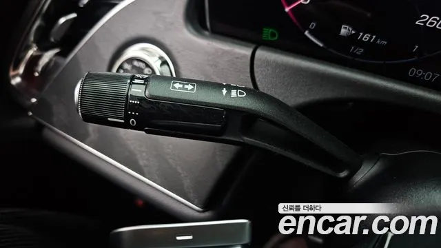 Mercedes-Benz E-Class — Фото автомобиля 18