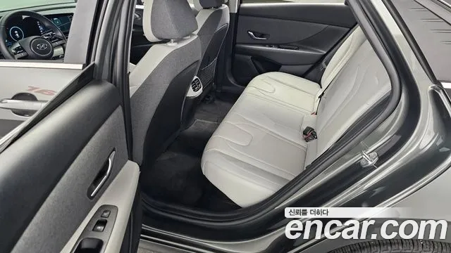 Hyundai AVANTE Inspiration — Фото автомобиля 11
