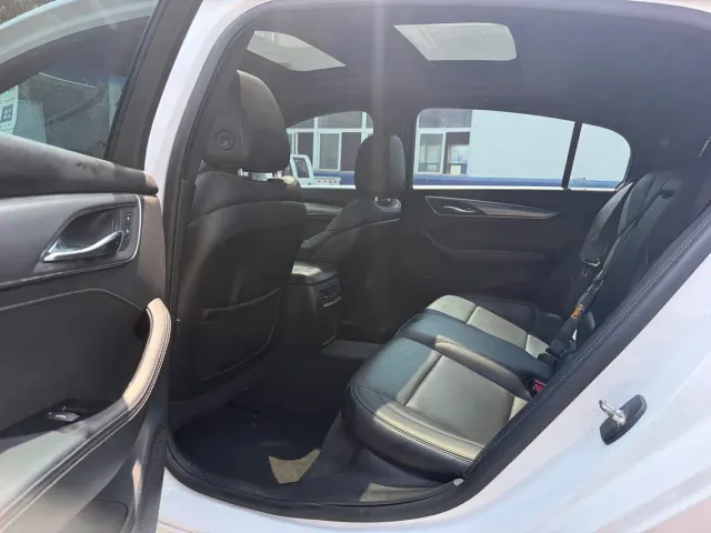 Cadillac CT5 — Фото автомобиля 10