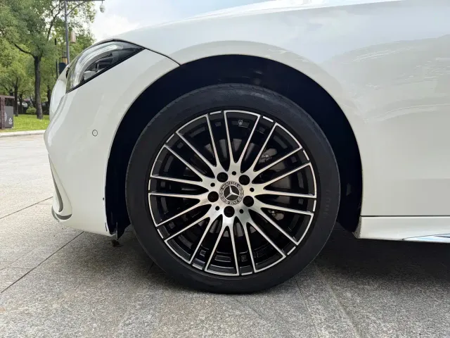 Mercedes-Benz C-Class — Фото автомобиля 20