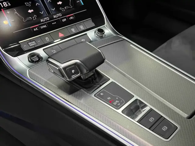 Audi A7L — Фото автомобиля 12