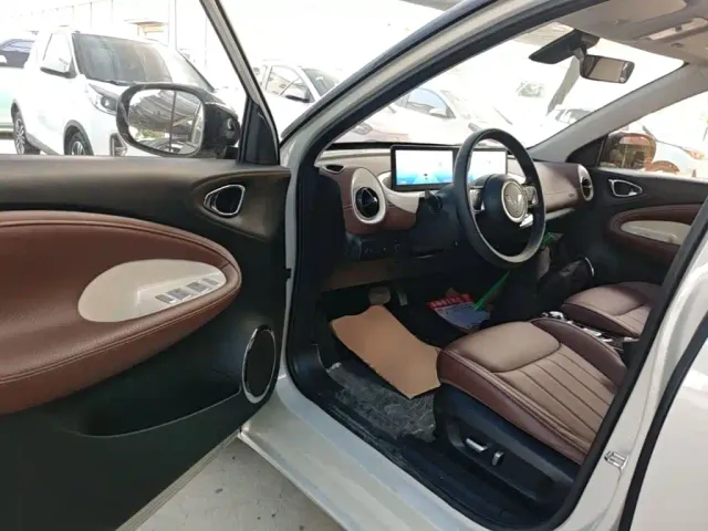 Wuling Bingo — Фото автомобиля 15