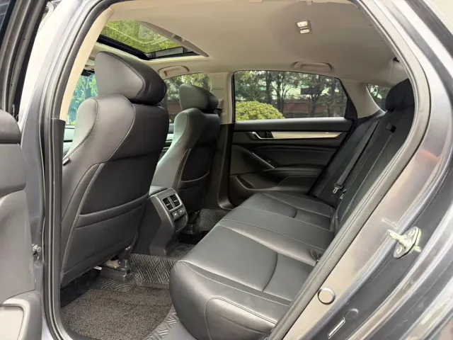 Honda Accord — Фото автомобиля 13