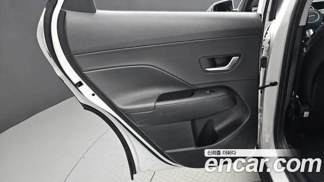 Hyundai Kona — Фото автомобиля 14