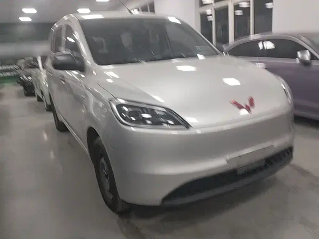 Wuling Hongguang — Фото автомобиля 3