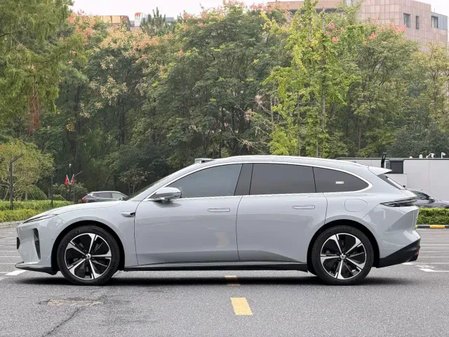 Nio ET5 Touring — Фото автомобиля 7