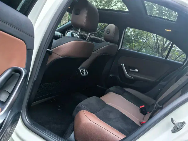 Mercedes-Benz A-Class — Фото автомобиля 5