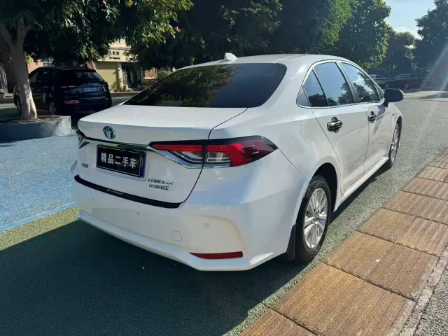 Toyota Corolla — Фото автомобиля 4