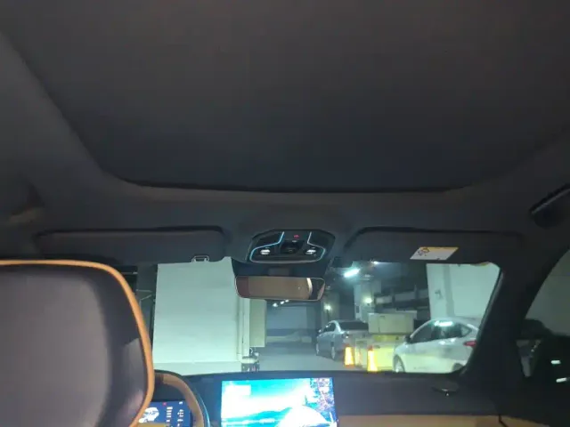Geely Galaxy Starship 7 EM-i — Фото автомобиля 14