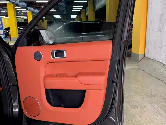 Li Auto L8 — Фото автомобиля 27