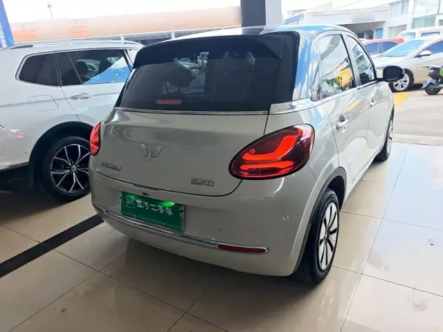 Wuling Bingo — Фото автомобиля 6