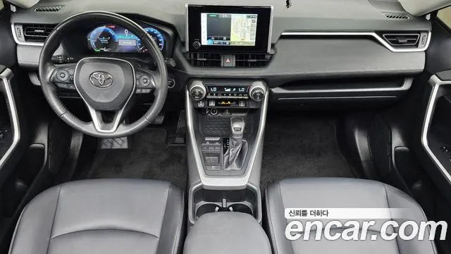 Toyota RAV4 — Фото автомобиля 7