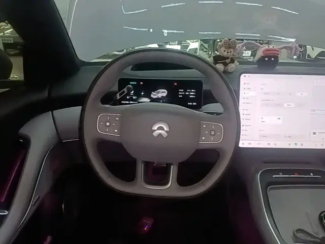 Nio ET5 Touring — Фото автомобиля 10