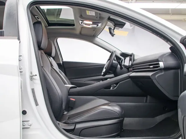 Hyundai Elantra — Фото автомобиля 13