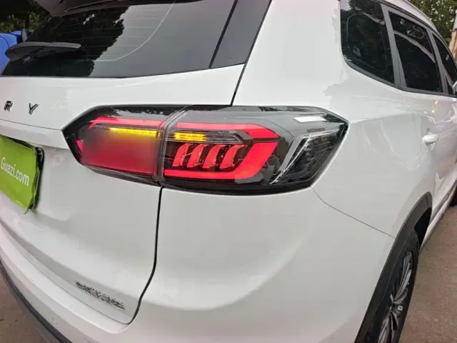 Chery Tiggo 8 — Фото автомобиля 7