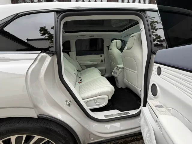 Exeed Exlantix ET 2024 Extended Range 240 Max AWD — Фото автомобиля 19