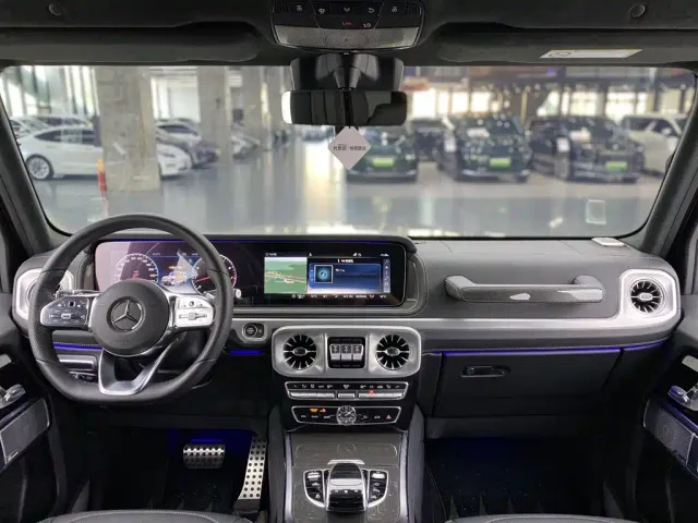 Mercedes-Benz G-Class — Фото автомобиля 14