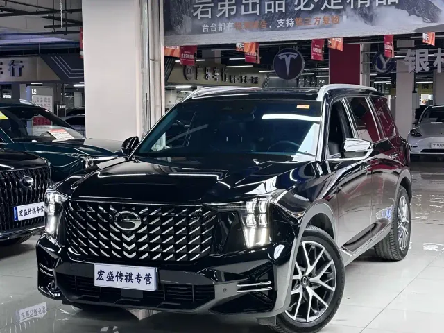 Фотография автомобиля — GAC Trumpchi GS8