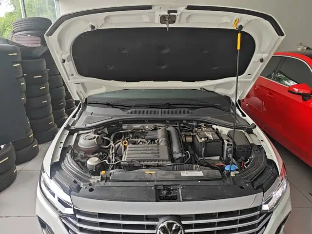 Volkswagen Lavida — Фото автомобиля 19