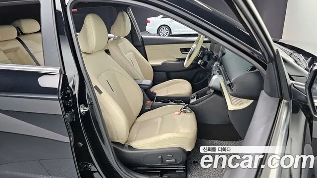 Hyundai Kona Kona (SX2) Бензин 1.6 турбо 2WD — Фото автомобиля 12