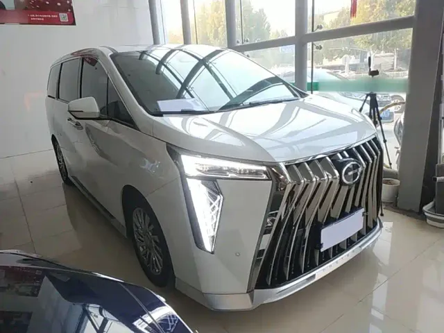 GAC Trumpchi M8 — Фото автомобиля 3