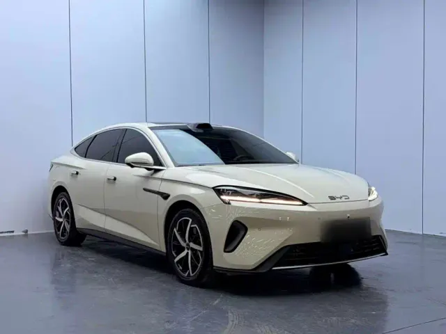 BYD Seal 07 DM-i — Фото автомобиля 3