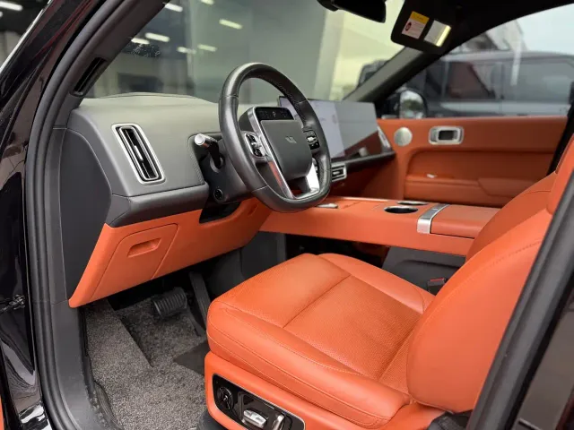 Li Auto L8 — Фото автомобиля 7