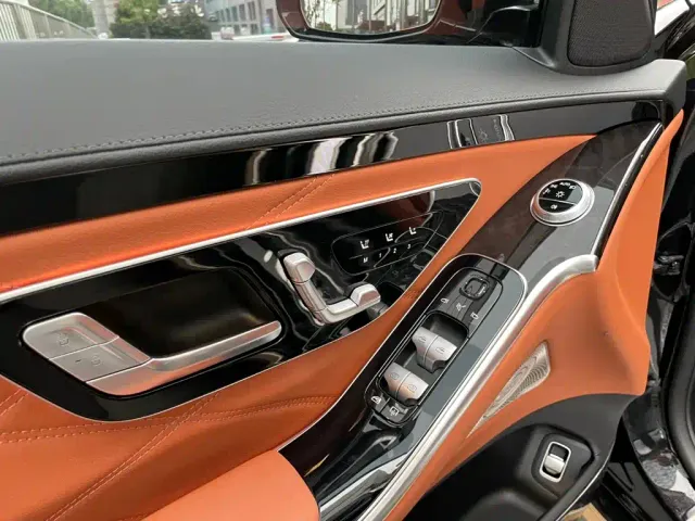 Mercedes-Benz Maybach S-Class — Фото автомобиля 11