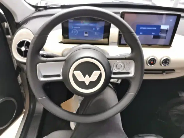 Wuling Bingo — Фото автомобиля 10