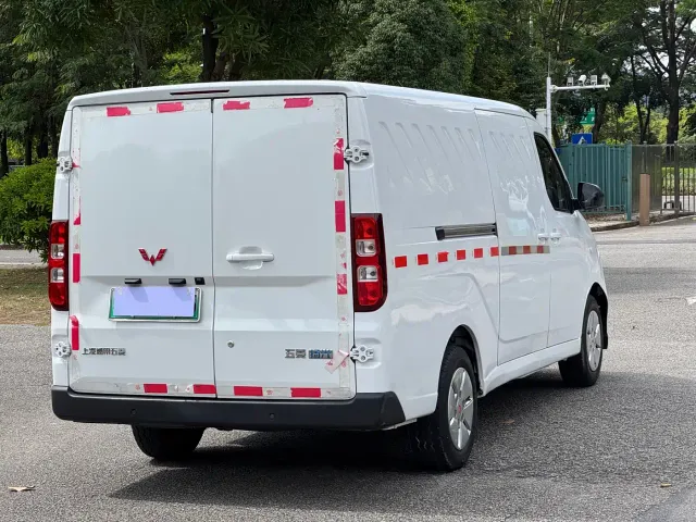 Wuling Yangguang — Фото автомобиля 5