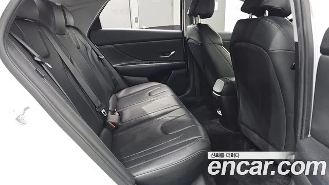 Hyundai Avante CN7 — Фото автомобиля 17