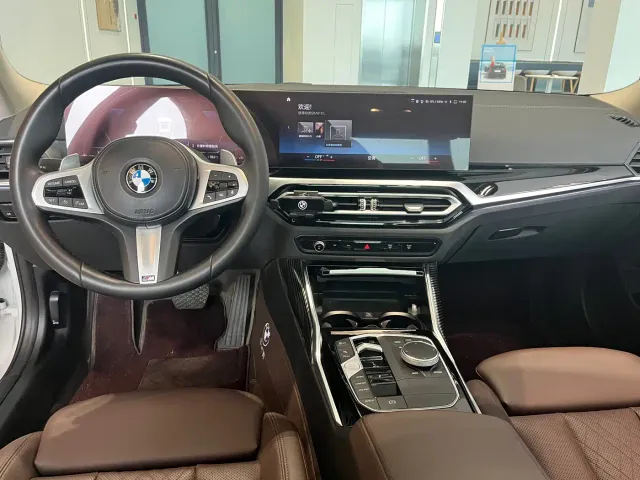 BMW 3 Series — Фото автомобиля 7
