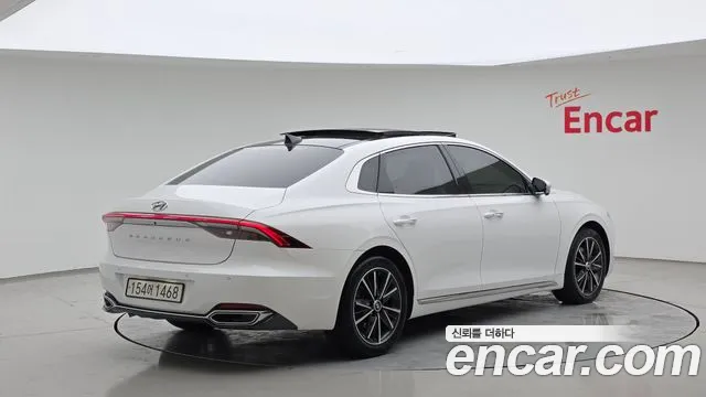 Hyundai Grandeur Новый Grandeur IG — Фото автомобиля 2