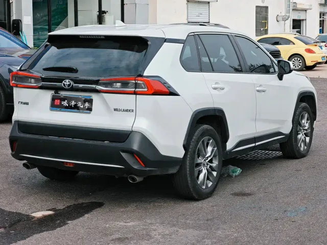 Toyota Wildlander — Фото автомобиля 8