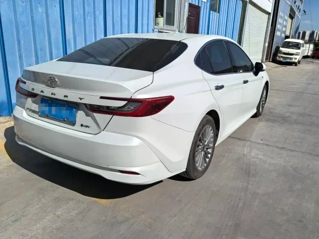 Toyota Camry — Фото автомобиля 6