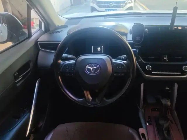 Toyota Corolla Cross — Фото автомобиля 15