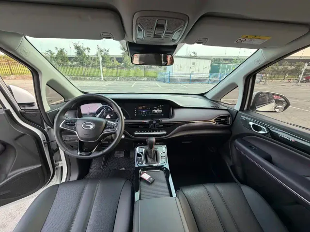 GAC Trumpchi M6 — Фото автомобиля 5